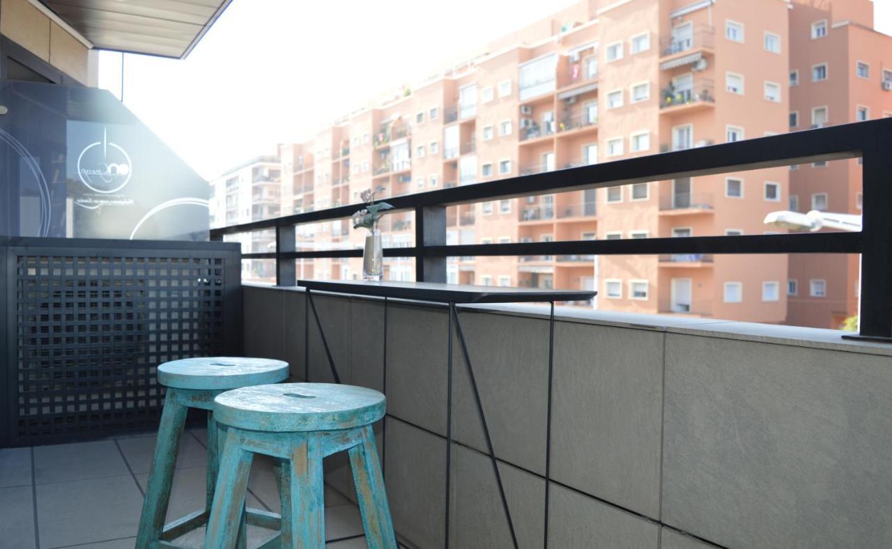 On Suites Sevilla Apartments Designed For Adults المظهر الخارجي الصورة