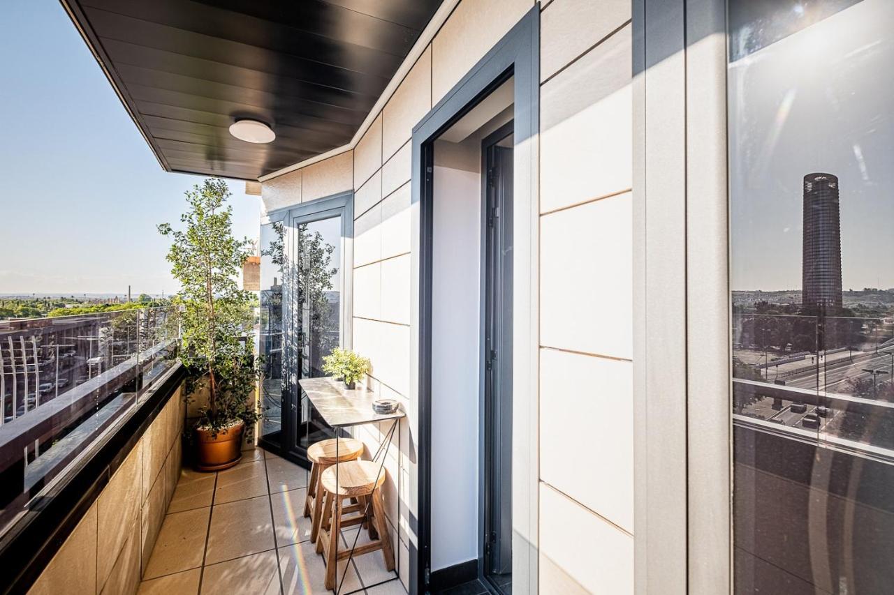 On Suites Sevilla Apartments Designed For Adults المظهر الخارجي الصورة